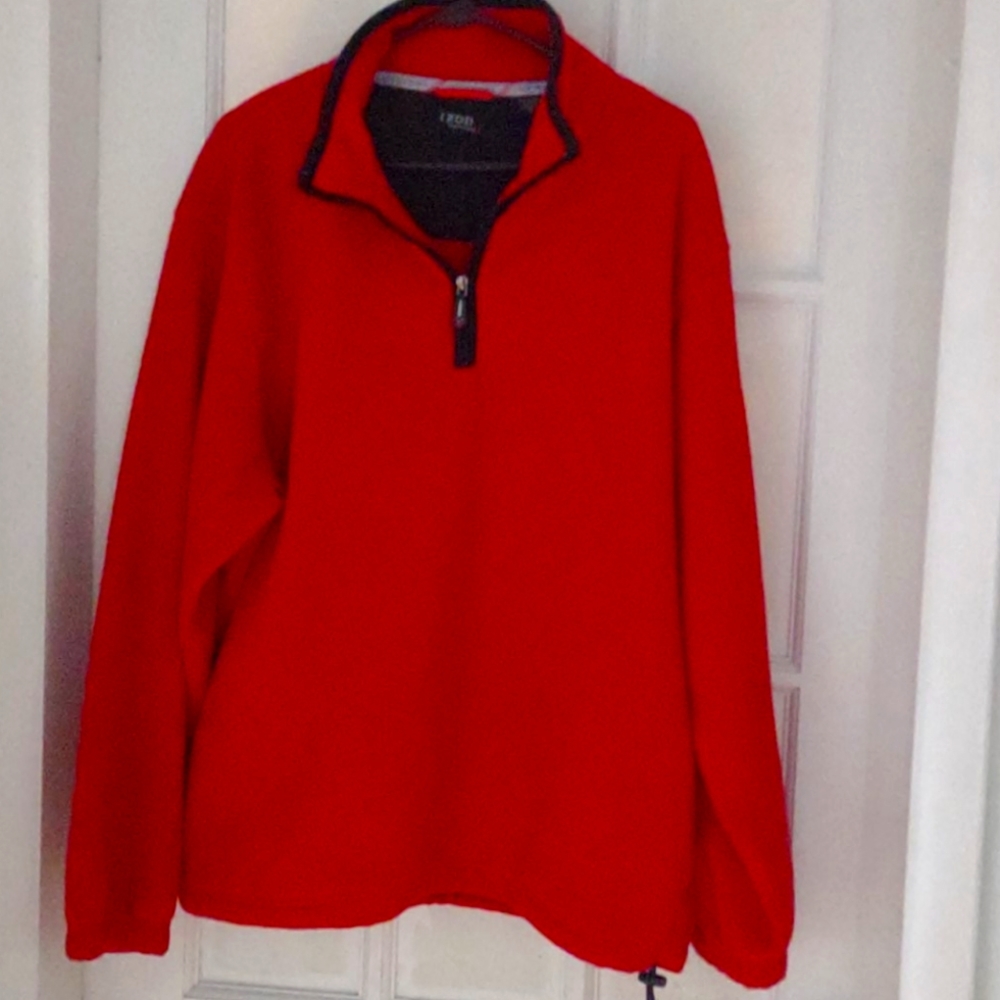 Men's size XL red IZOD pull over fleece